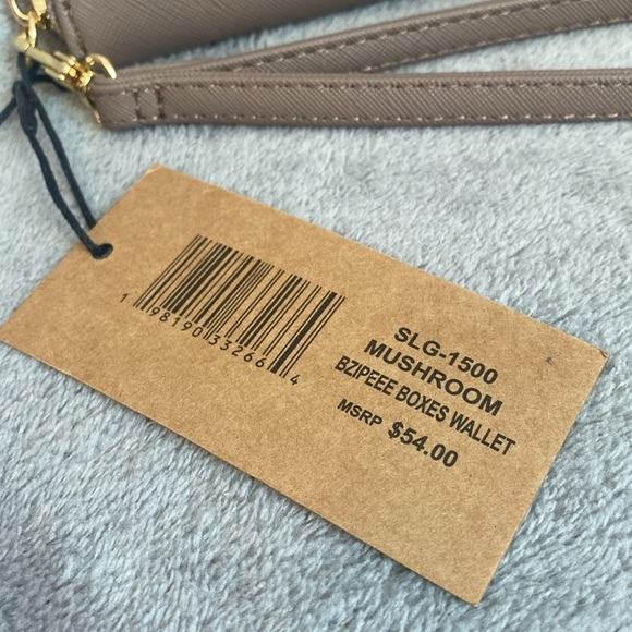 🤎STEVE MADDEN🤎Beviee Mushroom Zip Around Wallet/Wristlet - Picture 3 of 7